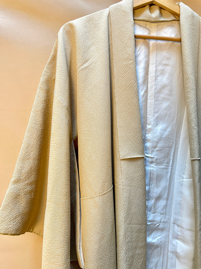 Kimono in Sand Silk with Gold details and Embroideries