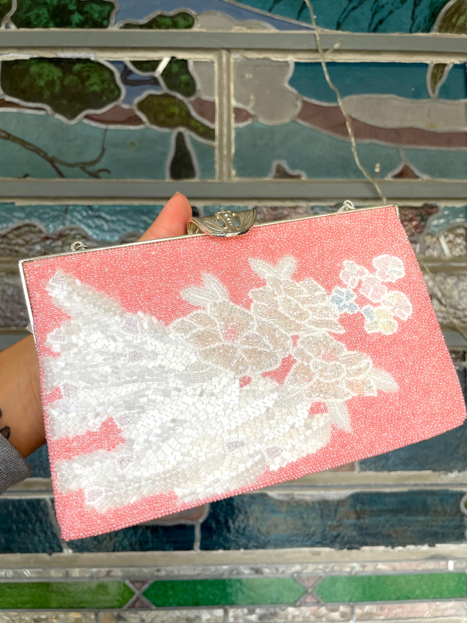 Beaded Bag Pink with white Flowers