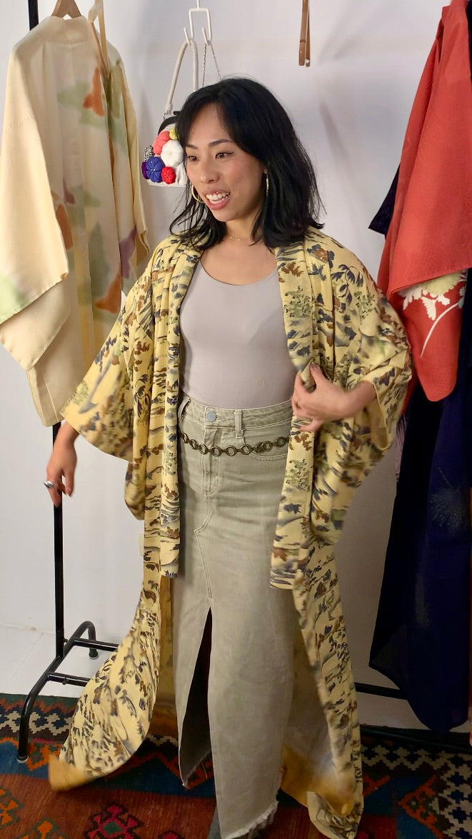 Kimono Pale Yellow with Japanese nature