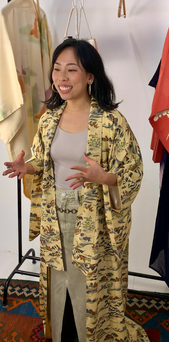 Kimono Pale Yellow with Japanese nature