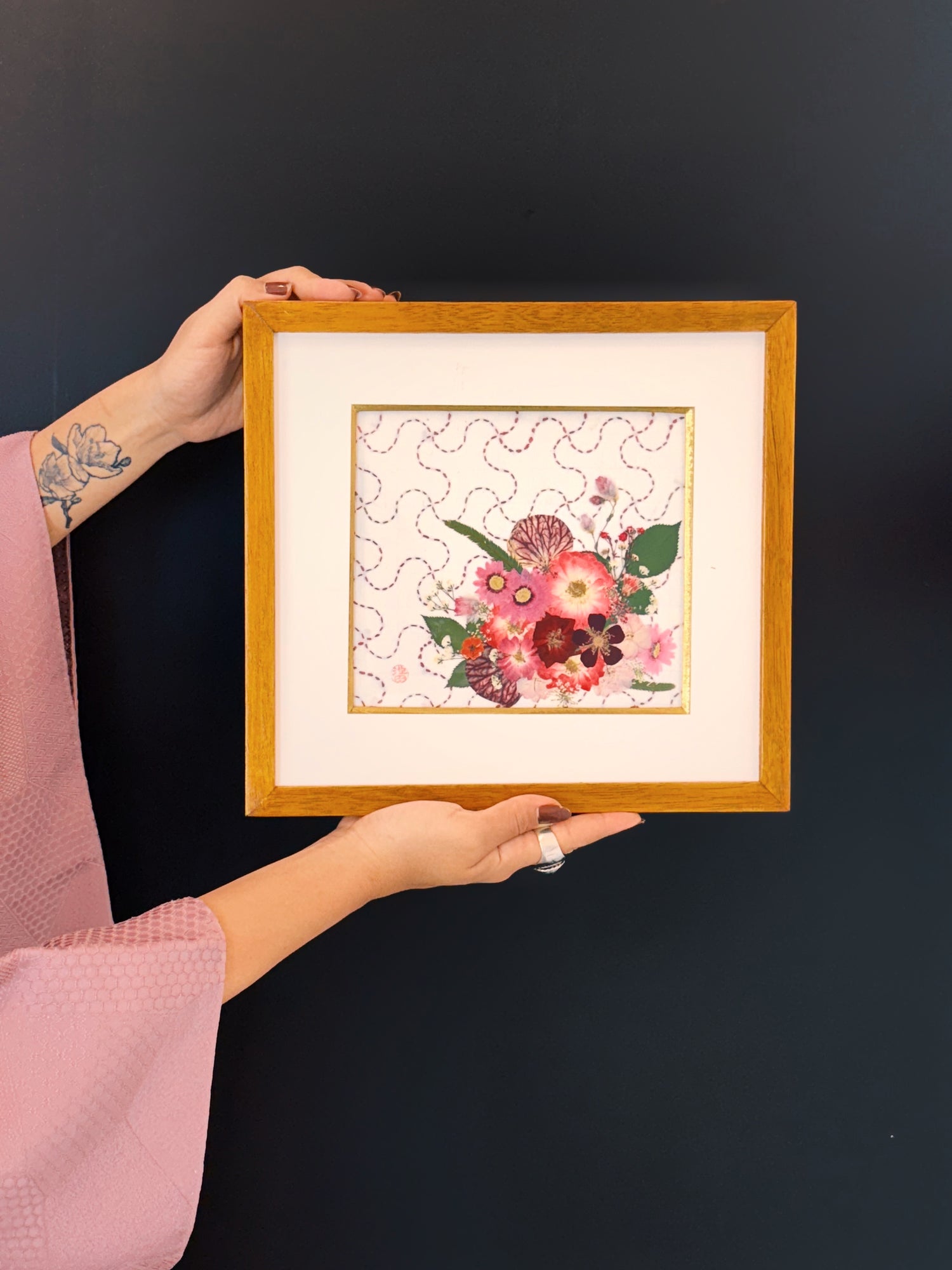 Shirotae Oshibana and Sashiko Frame