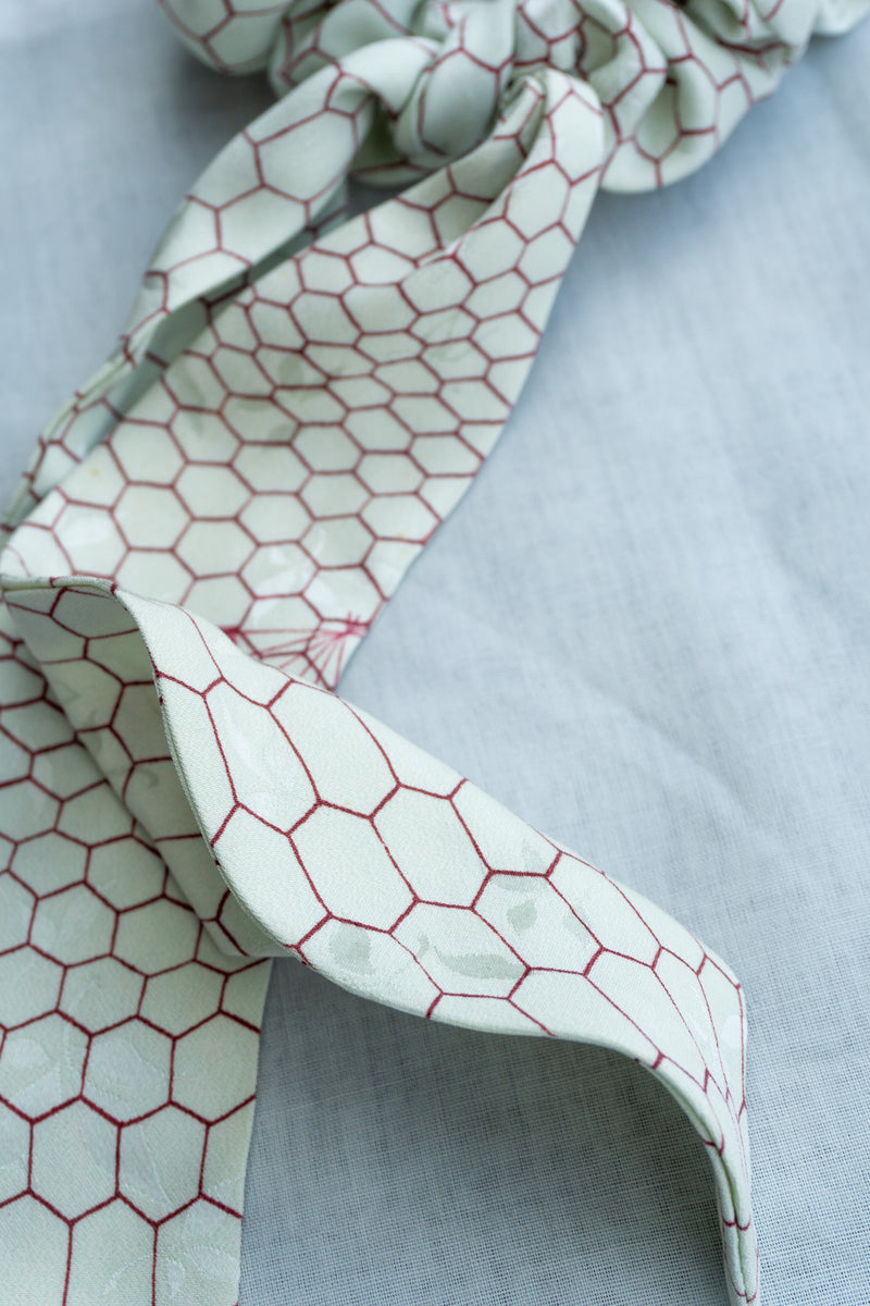 Scrunchie with Detachable Ribbon in Silk