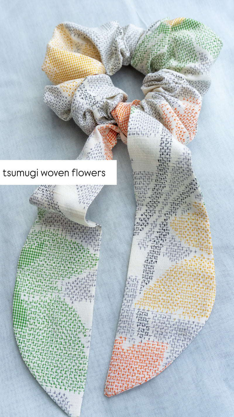 Scrunchie with Detachable Ribbon in Silk