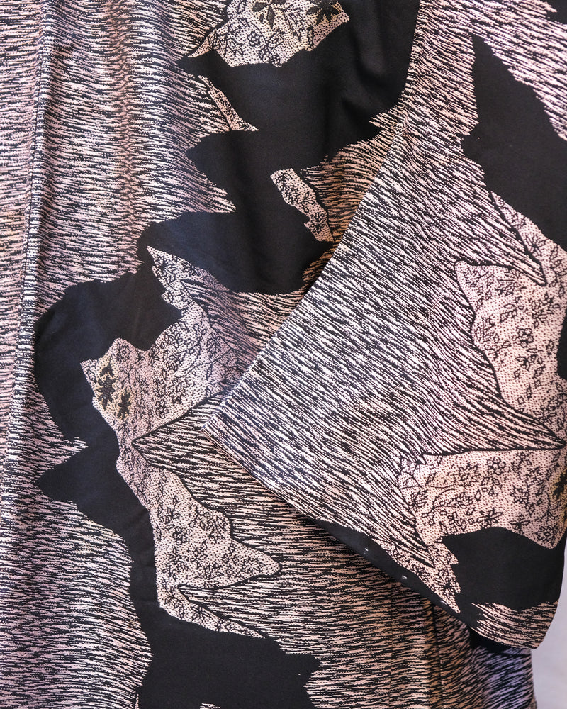 Haori Jacket Jacquard in Black and Lilac with Flowers