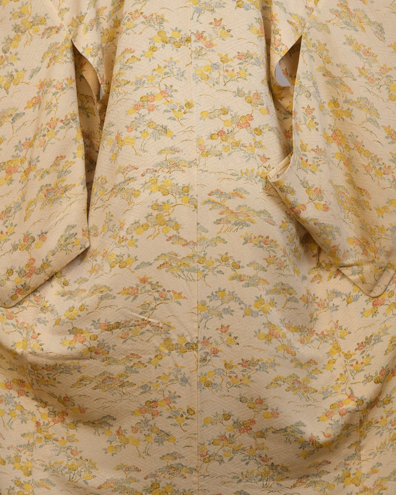 Kimono Single Layer Pale Yellow with Lemon Trees in Silk