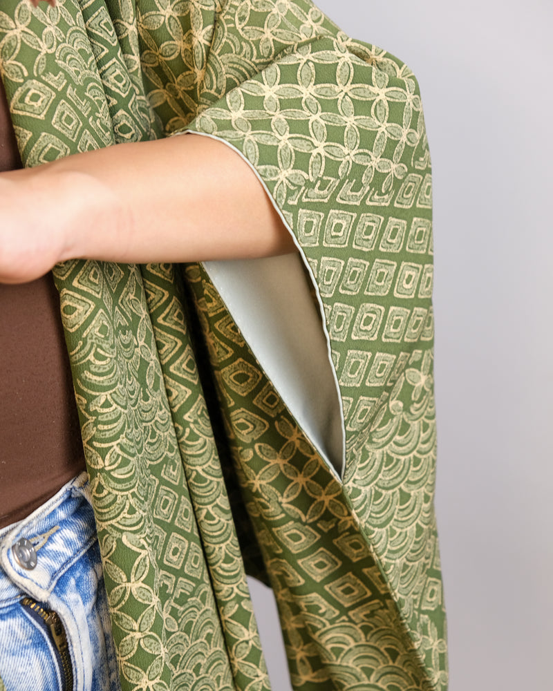 Kimono Moss Green with Patterns in Silk