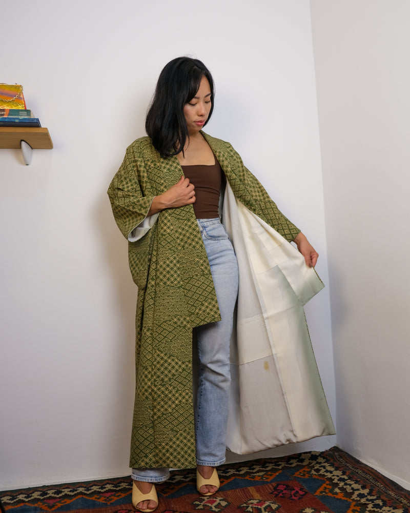 Kimono Moss Green with Patterns in Silk