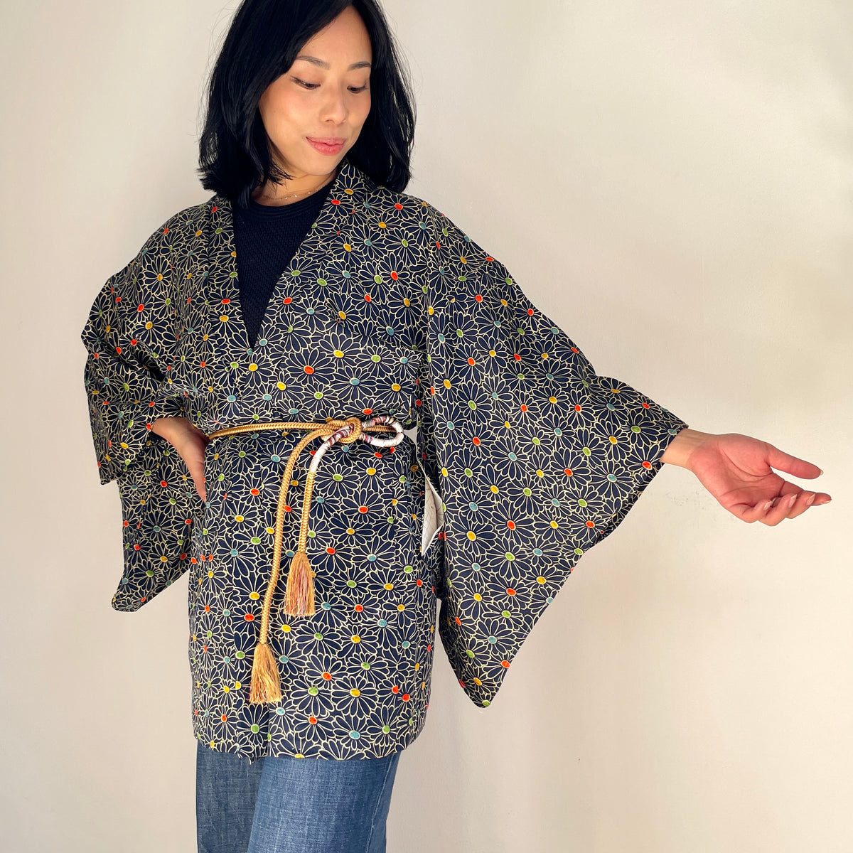 Haori Confetti Dark Blue with Flowers Pattern made in Shibori Technique in Silk