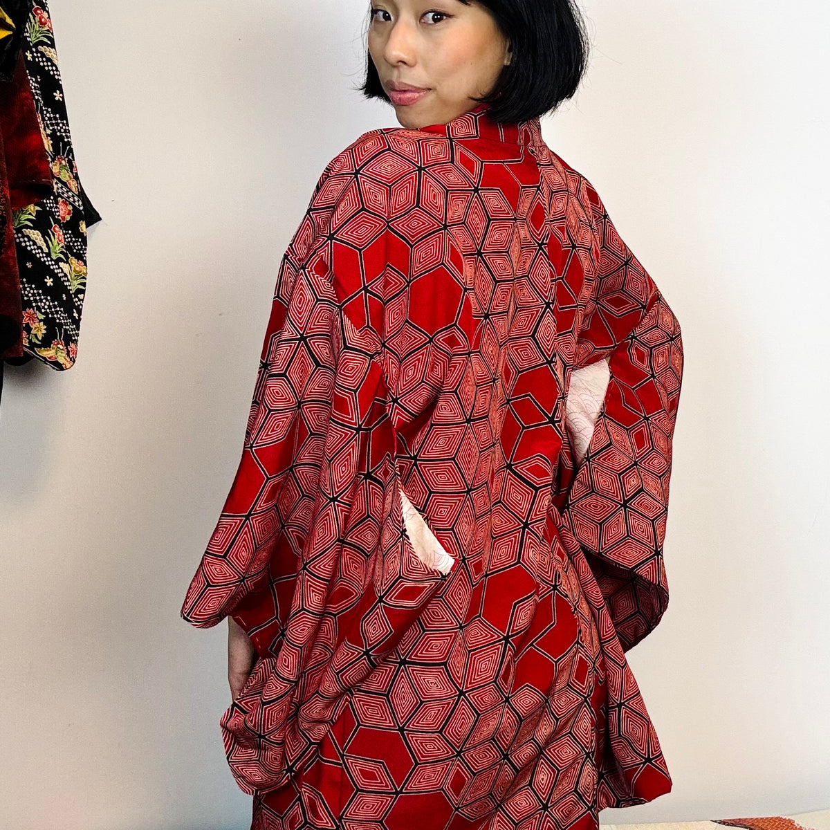 Haori Red Geometric Cubic Shapes