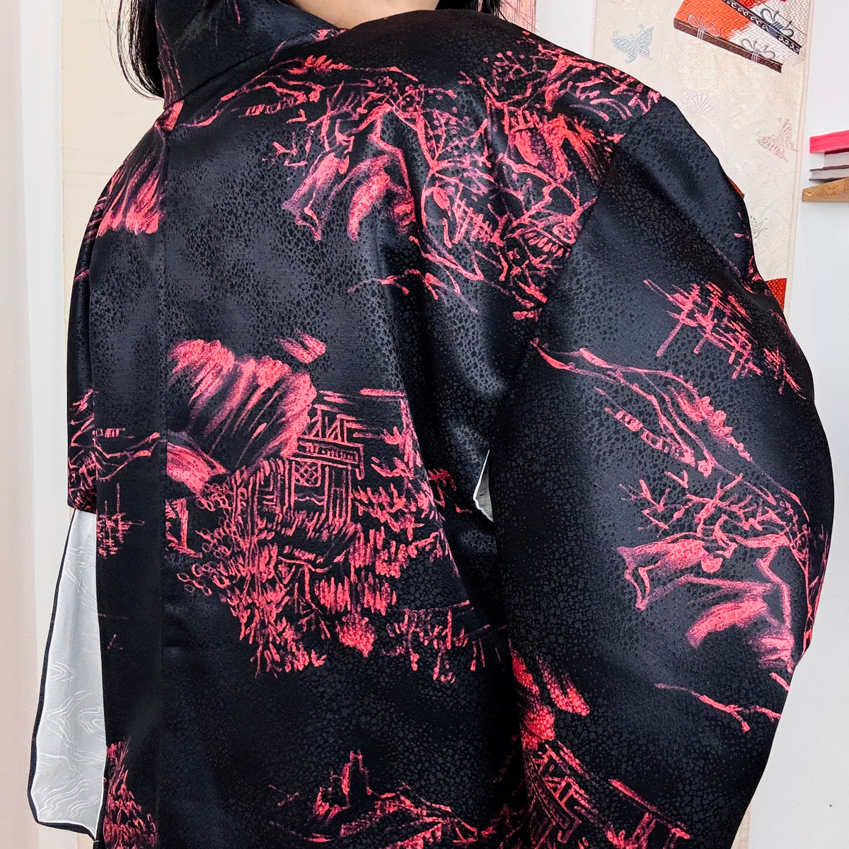Haori Black with Pink Japanese Houses in Silk