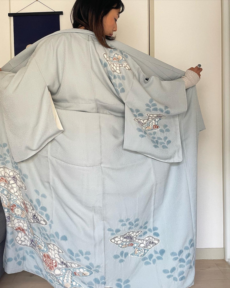 Kimono Light Blue Tsujigahana Technique in Silk