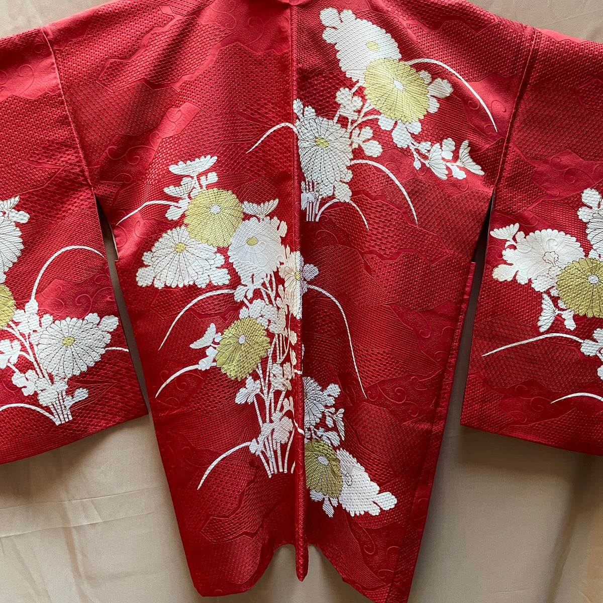Haori Jacket Cerise Magenta with Flowers and Patterns in Silk