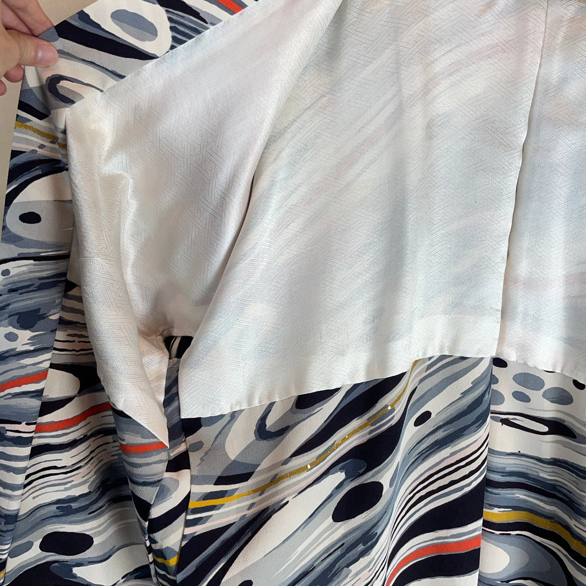 Haori Ink Ripples with Gold Details