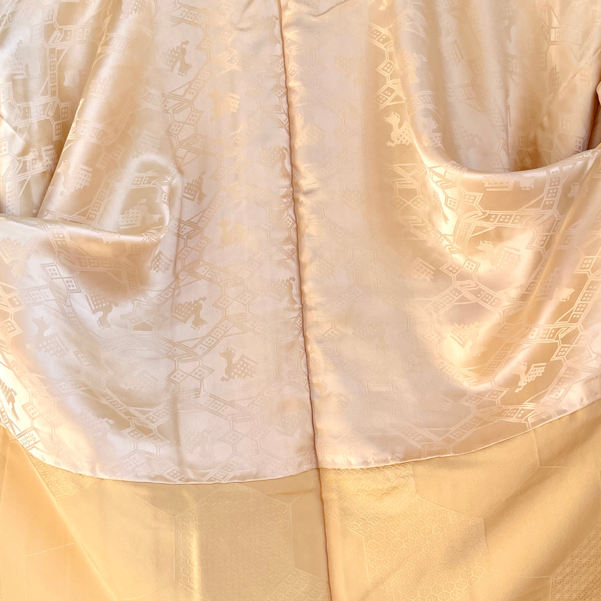 Haori Pale Yellow with Bee Hive with Texture in Silk