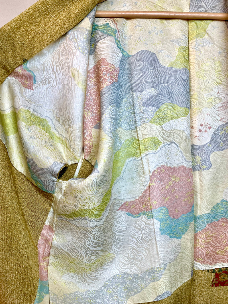 Haori Thai Curry With Fans