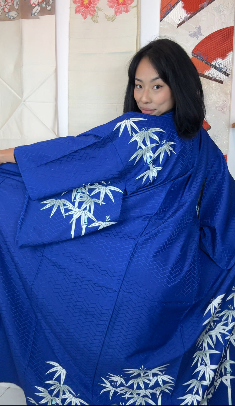Kimono Single Layer Royal Blue with Painted Bamboo in Silk