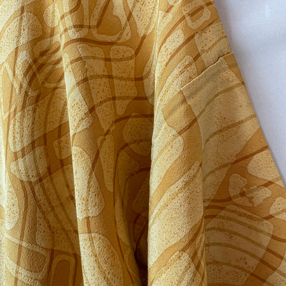 Kimono Mustard Yellow Lines and Forms in Silk with Belt