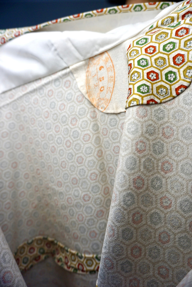 Kimono One Layer Flower Insignias in Silk