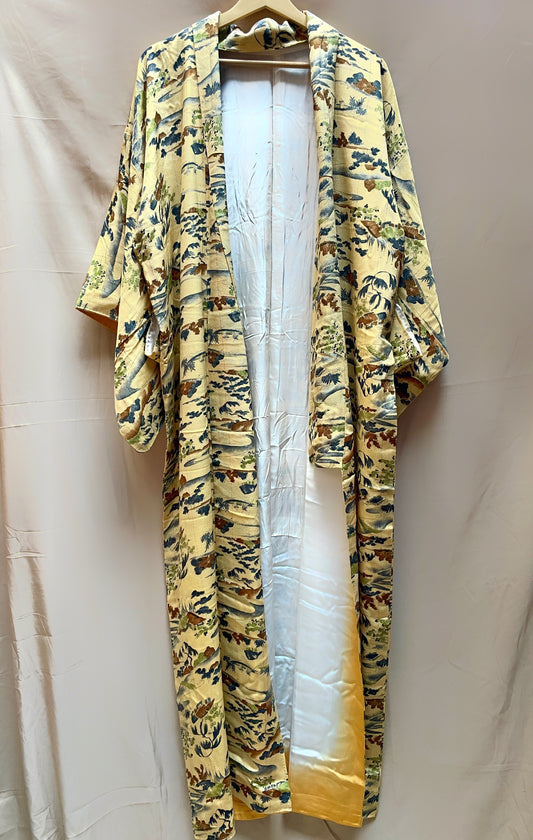 Kimono Pale Yellow with Japanese nature
