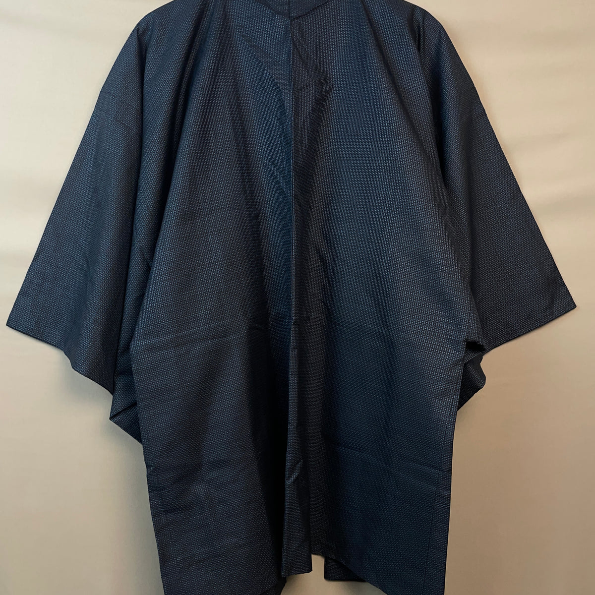 Haori Mens Dark Blue Oshima Tsumugi Silk with Painted Interior