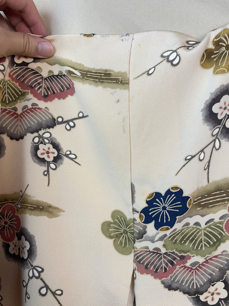 Kimono Cream with Japanese Garden Cherryblossom Painting