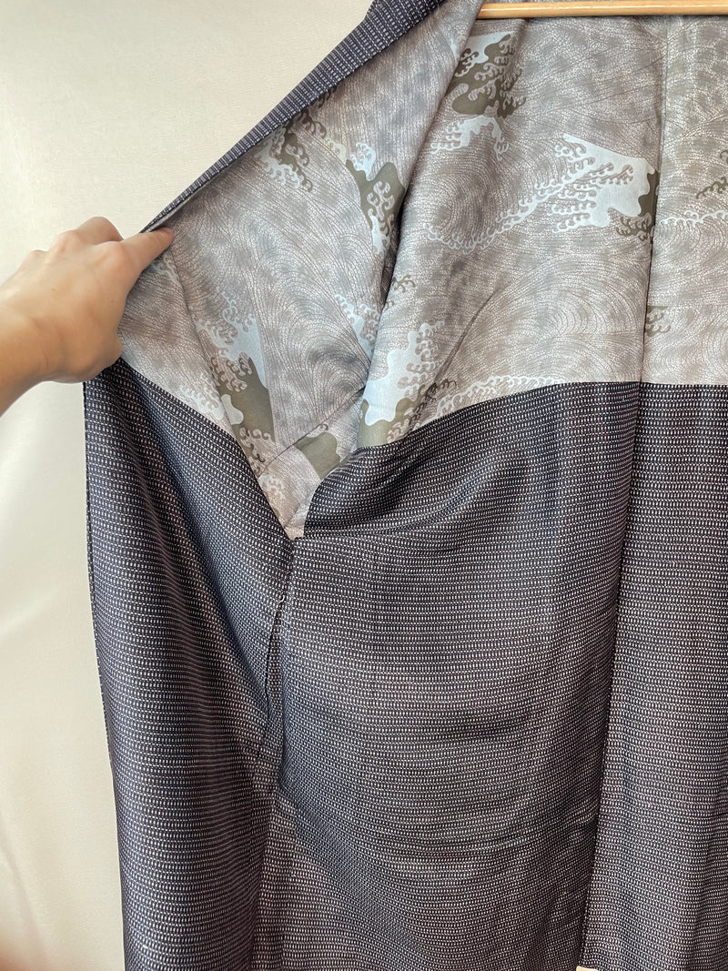 Haori Mens Deep Brown with Waves Interior