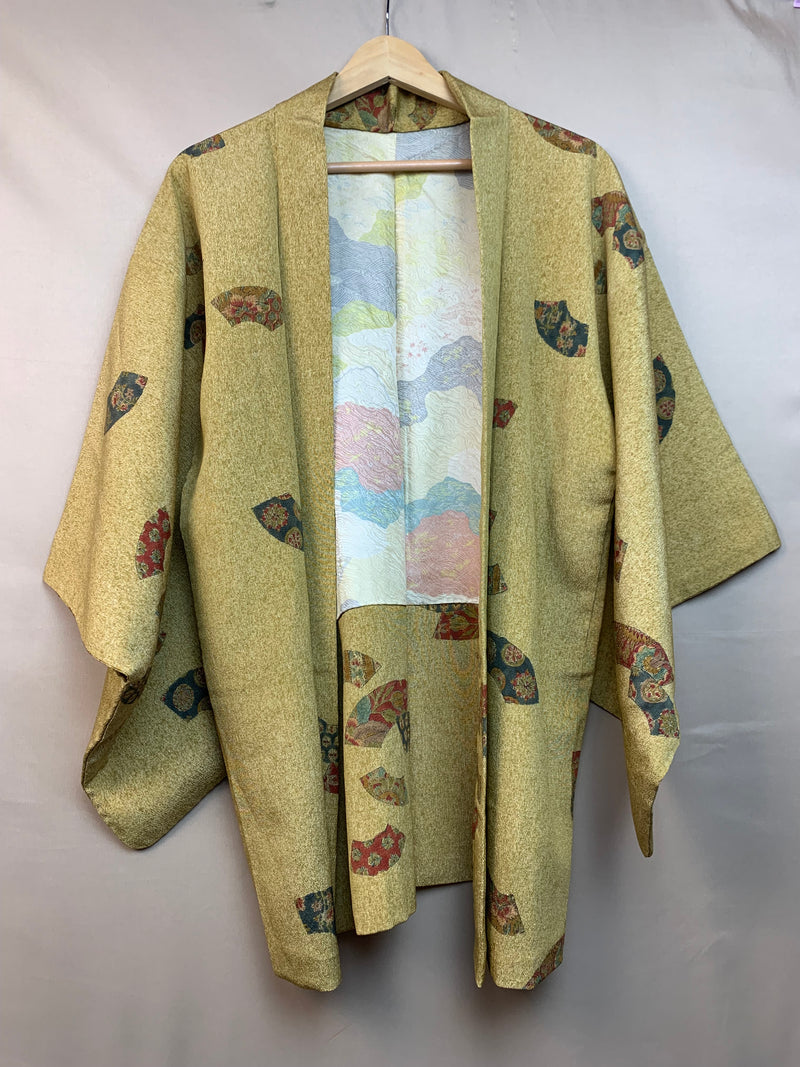 Haori Thai Curry With Fans