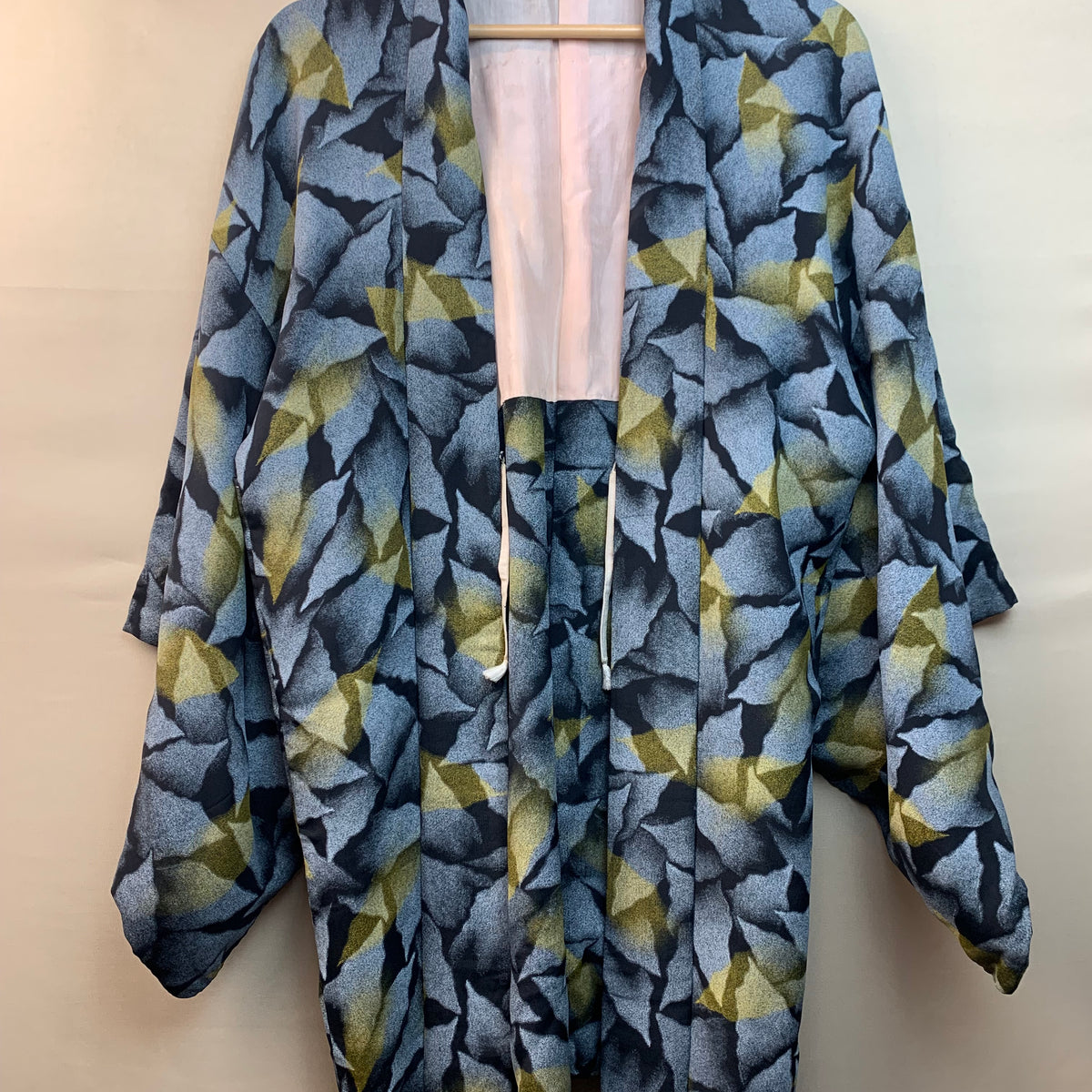 Haori Vintage Plute in Grey and Yellow