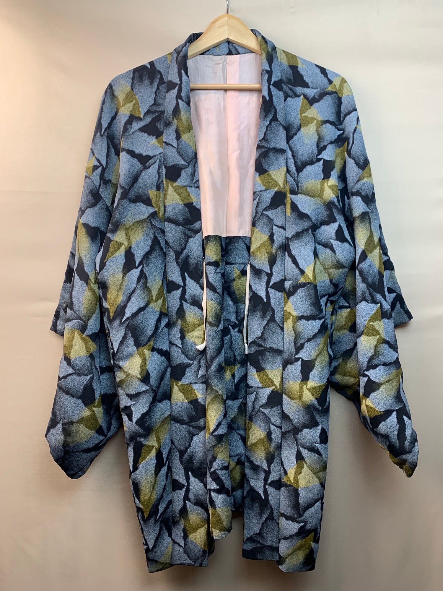 Haori Vintage Plute in Grey and Yellow