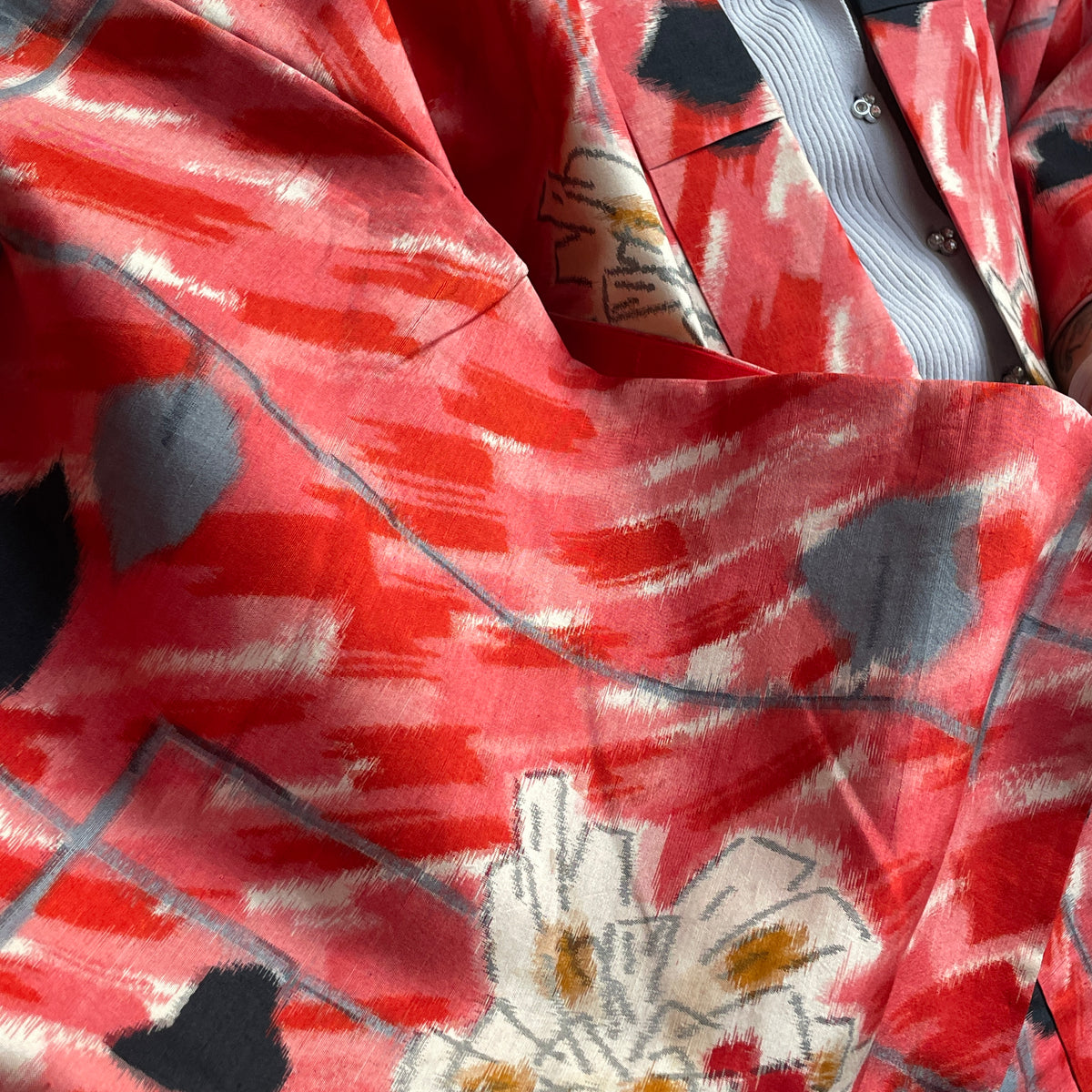 Kimono Vintage with Pink Drawings in Silk