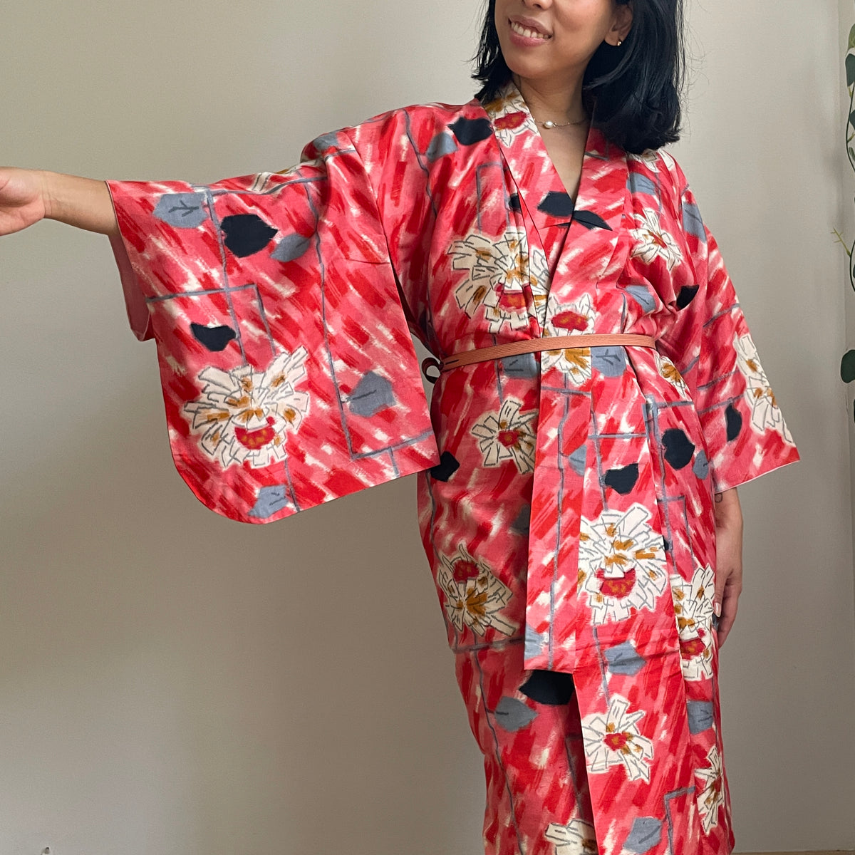 Kimono Vintage with Pink Drawings in Silk