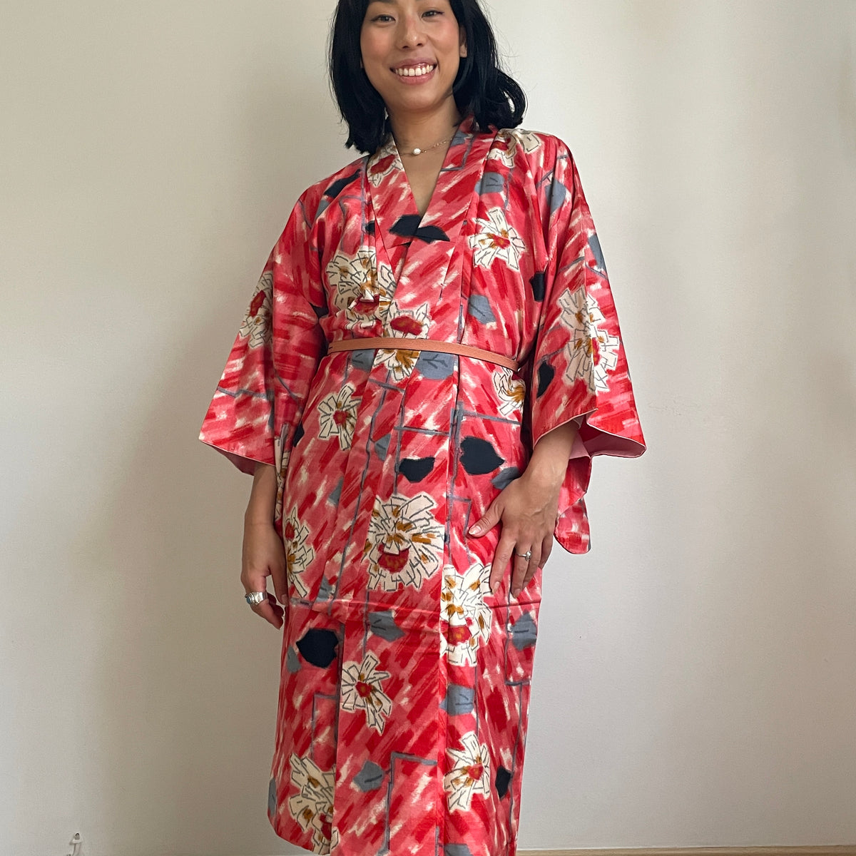 Kimono Vintage with Pink Drawings in Silk