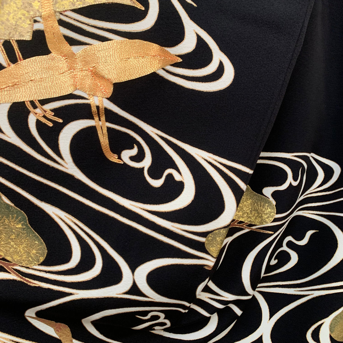 Kimono Tomesode Noface Black with Golden Tsurus