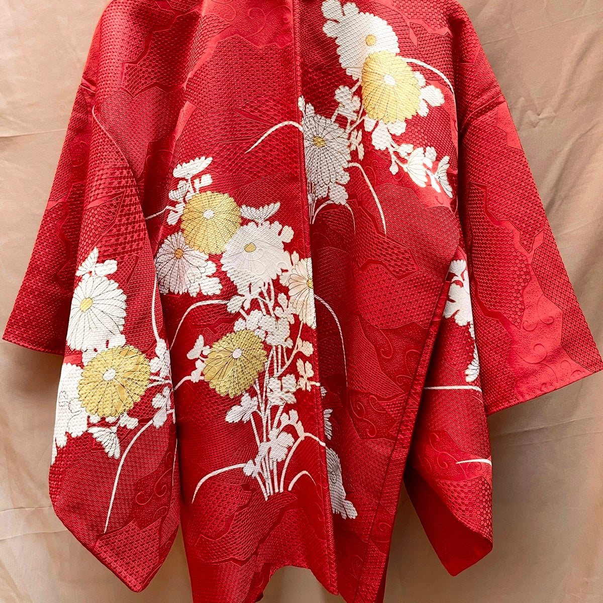 Haori Jacket Cerise Magenta with Flowers and Patterns in Silk