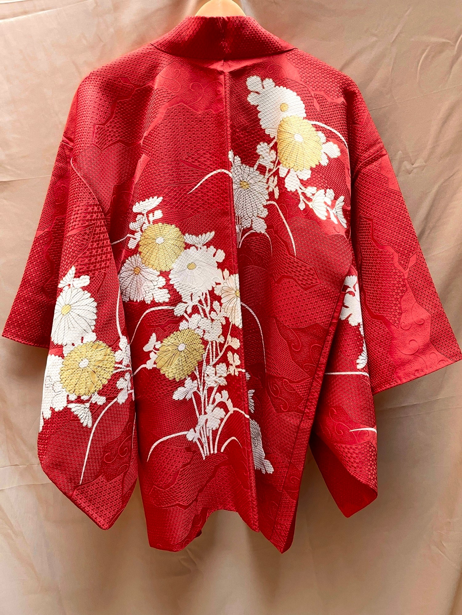 Haori Jacket Cerise Magenta with Flowers and Patterns in Silk