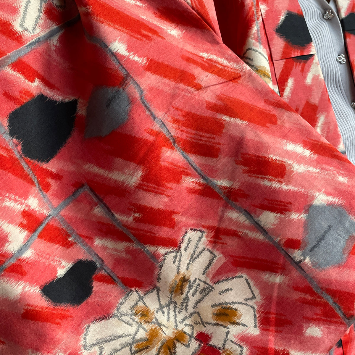 Kimono Vintage with Pink Drawings in Silk