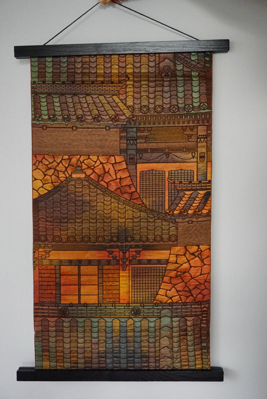 Japanese Roofs: Obi Wall Hanger Decor
