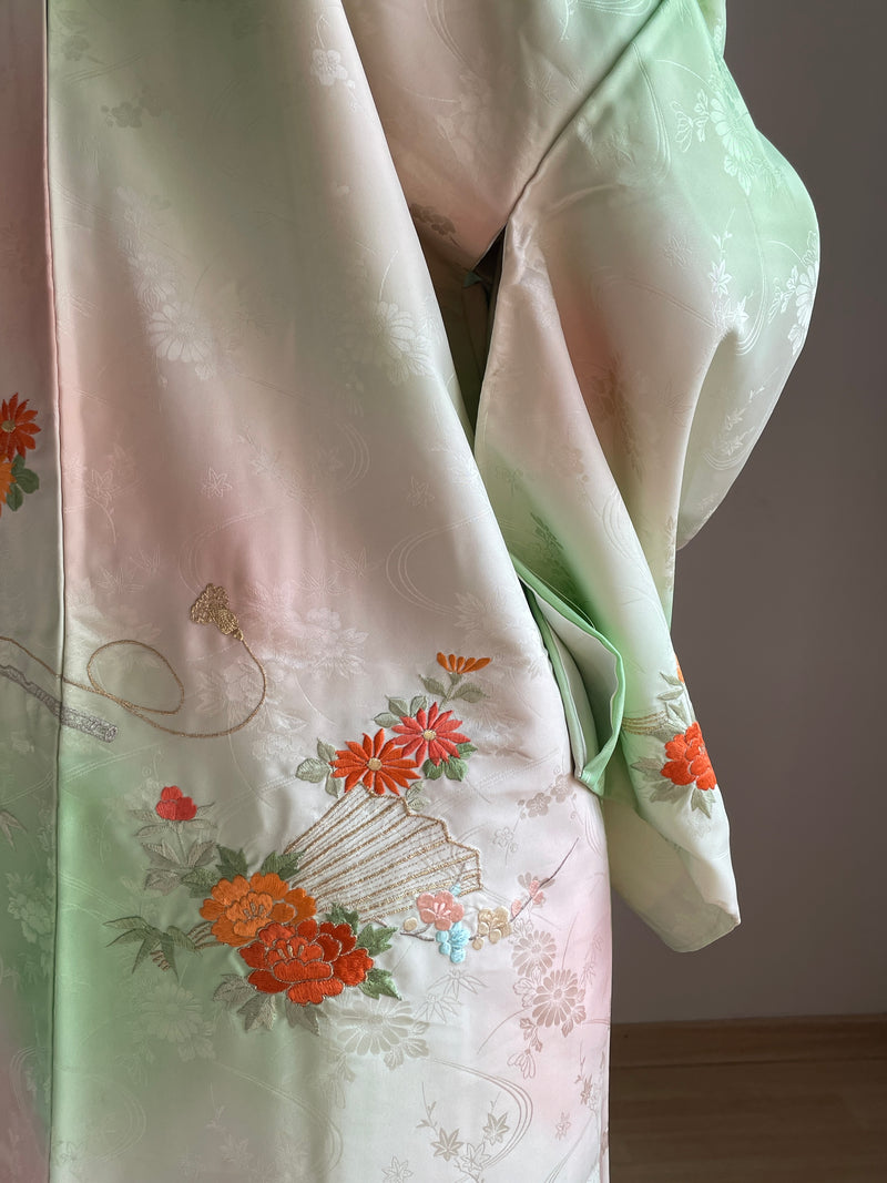 Haori Light Green and Cream With Flowers Embroideries