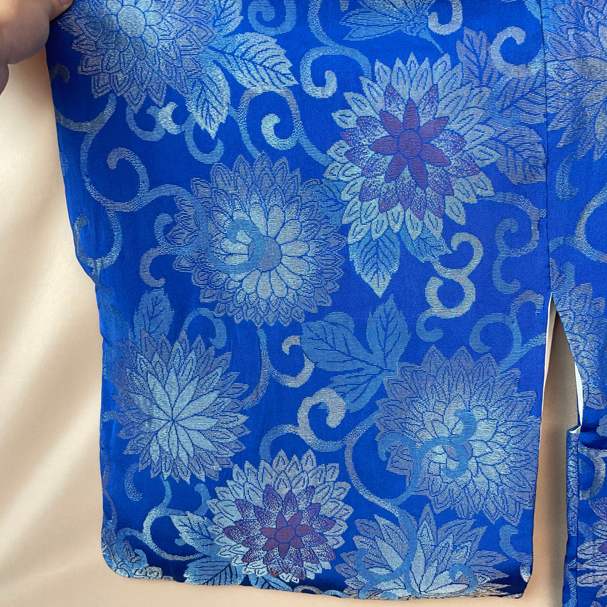 Haori Blue Jacquard with Embroidered Metallic Flowers