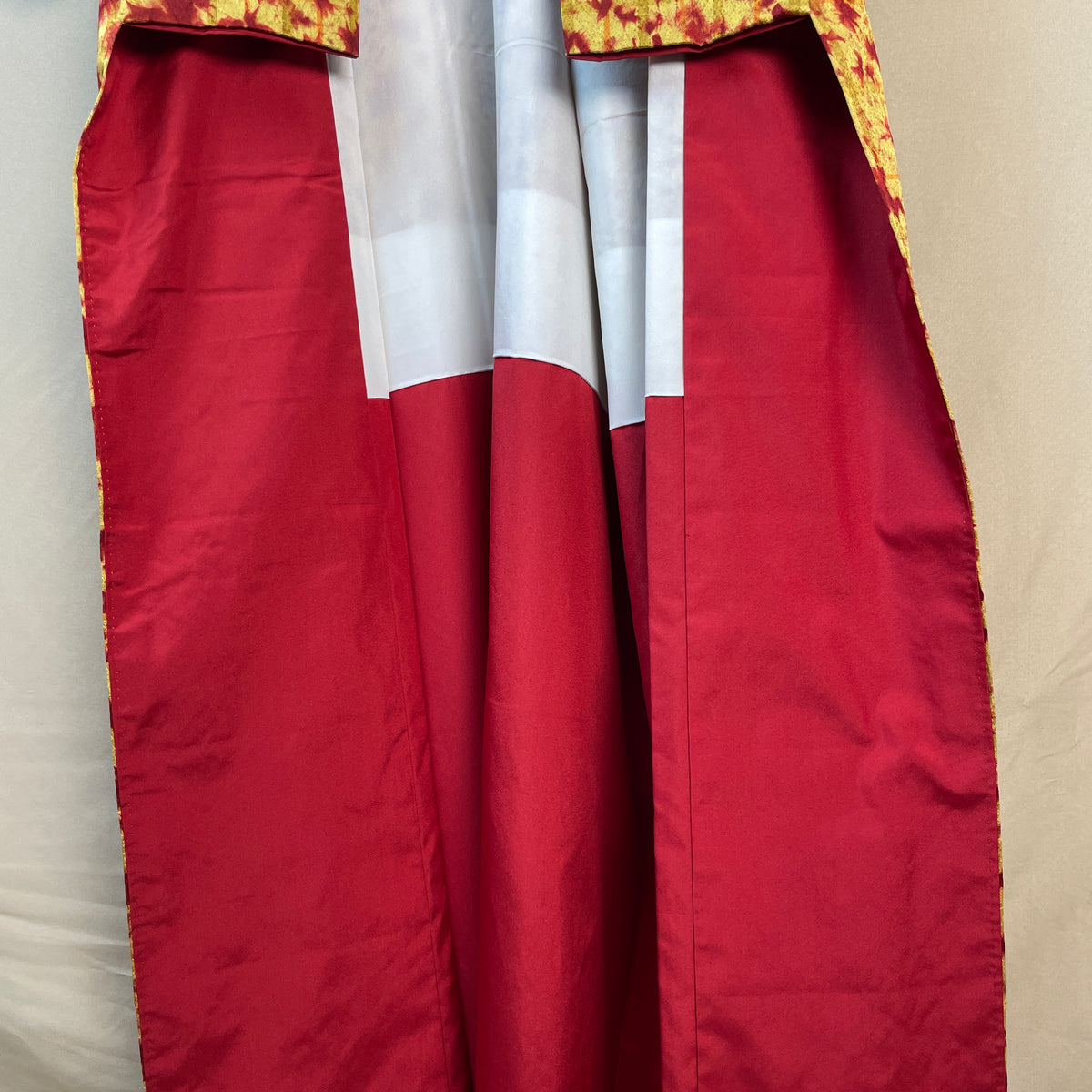 Kimono Golden Sun with Red Shibori Technique in Silk