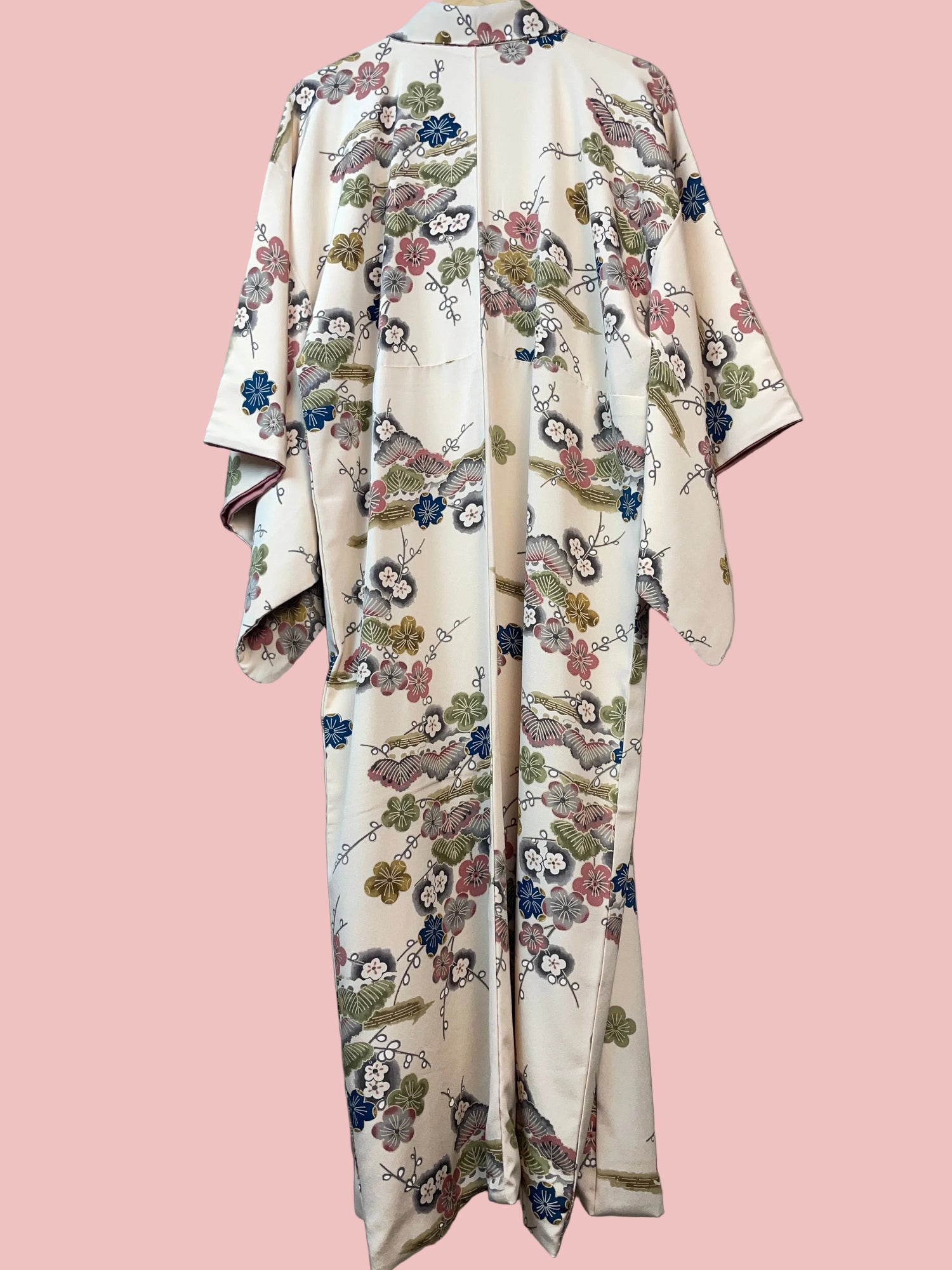 Kimono Cream with Japanese Garden Cherryblossom Painting