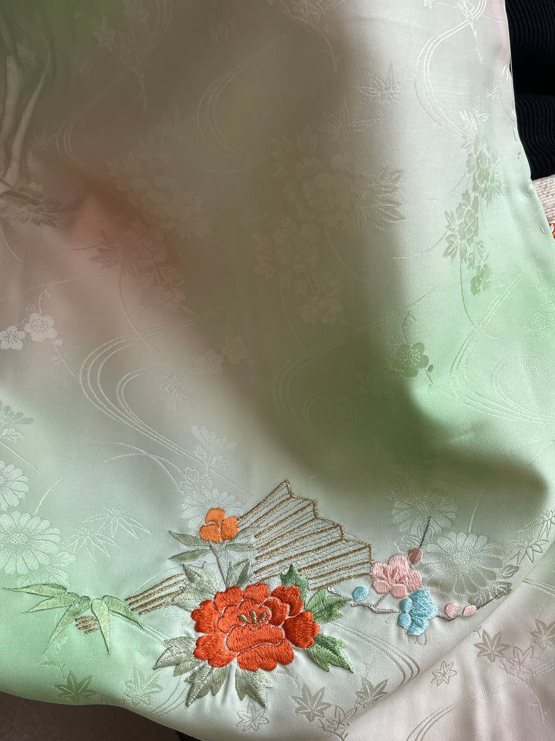 Haori Light Green and Cream With Flowers Embroideries