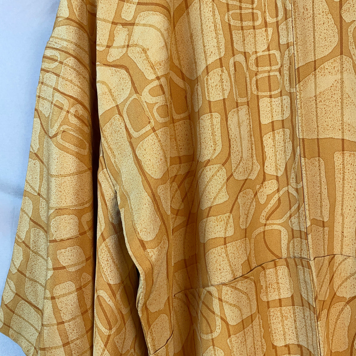 Kimono Mustard Yellow Lines and Forms in Silk with Belt