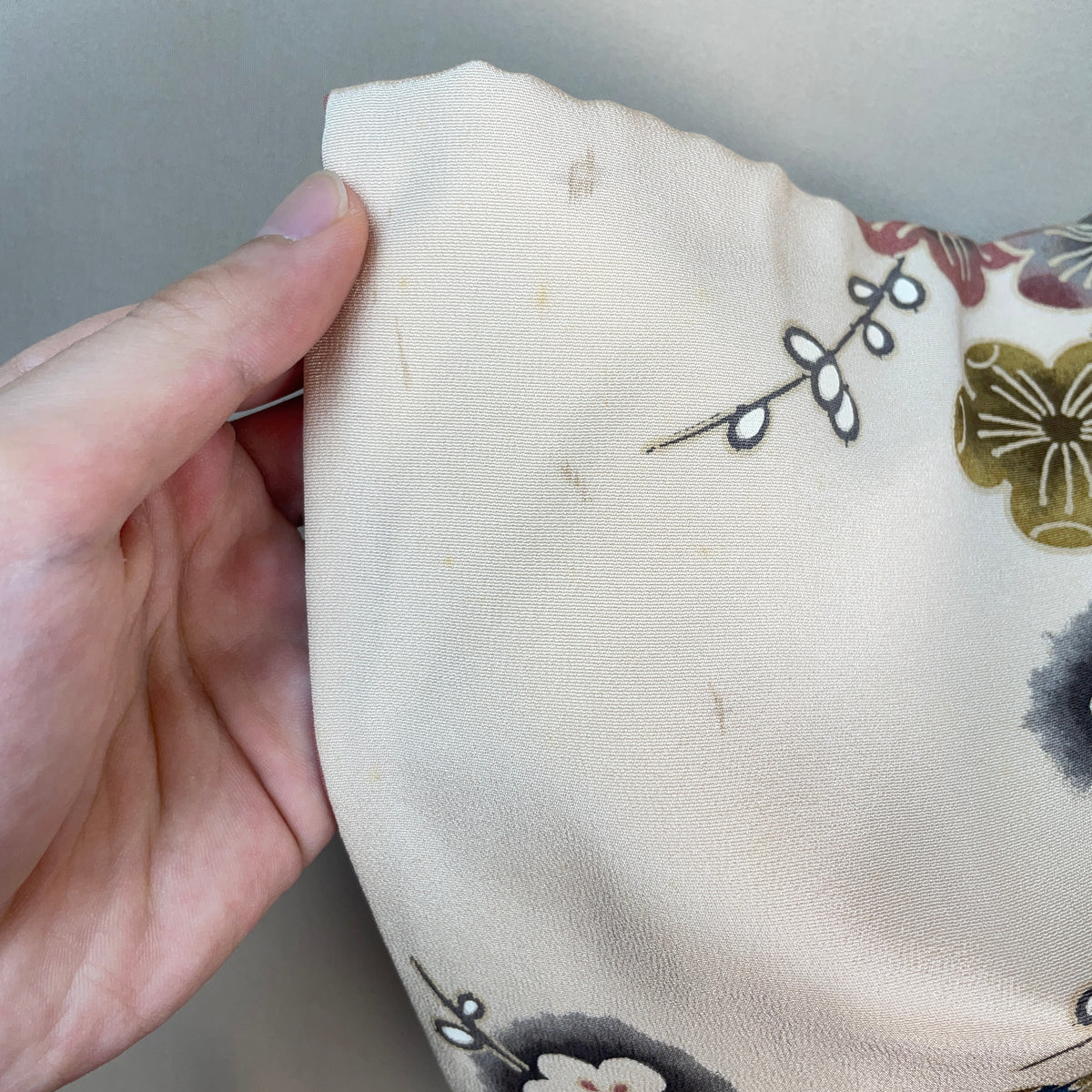 Kimono Cream with Japanese Garden Cherryblossom Painting