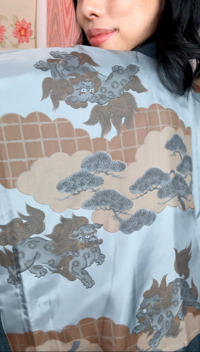Haori Mens Dark Grey Tsumugi Technique with Shisa Lion interior in Woven Silk
