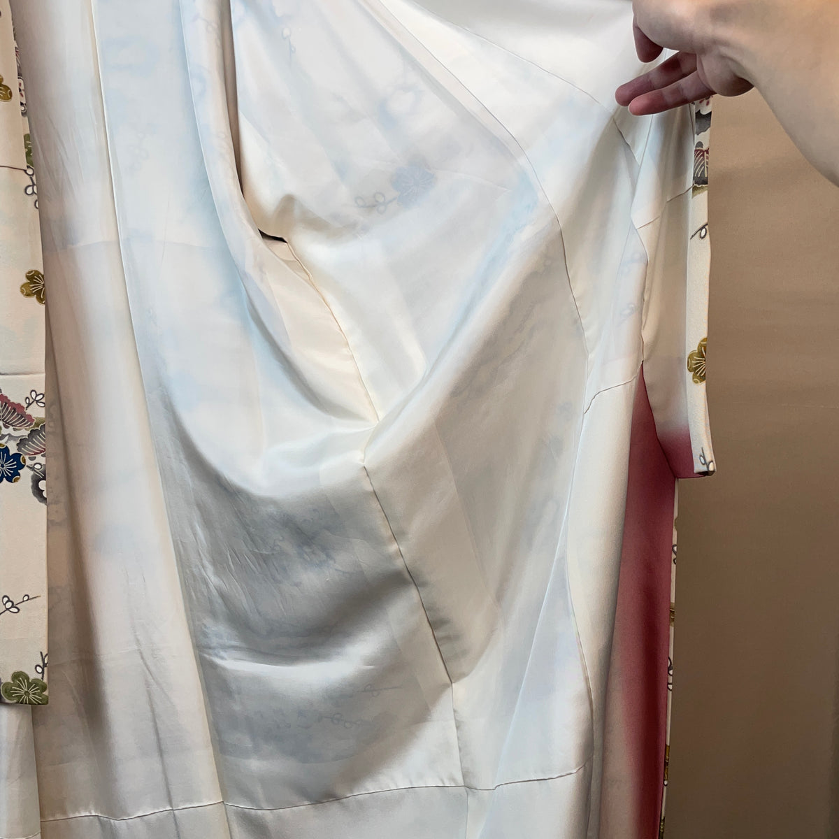 Kimono Cream with Japanese Garden Cherryblossom Painting