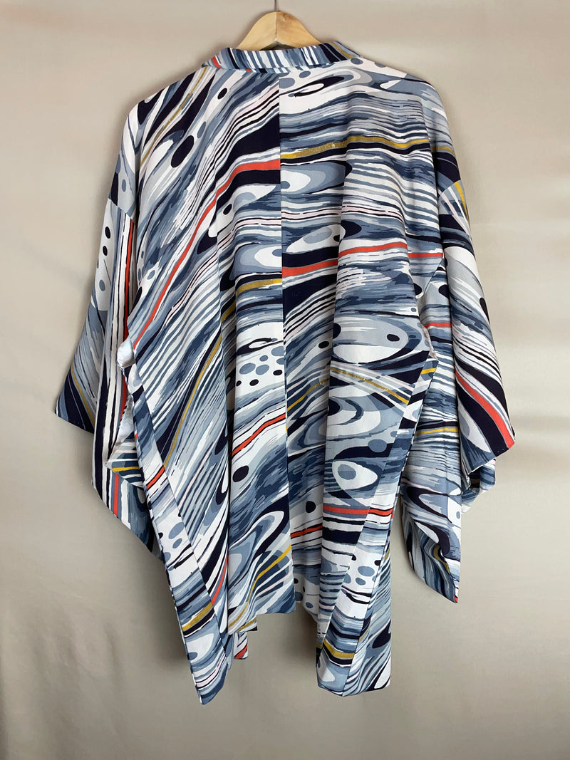 Haori Ink Ripples with Gold Details