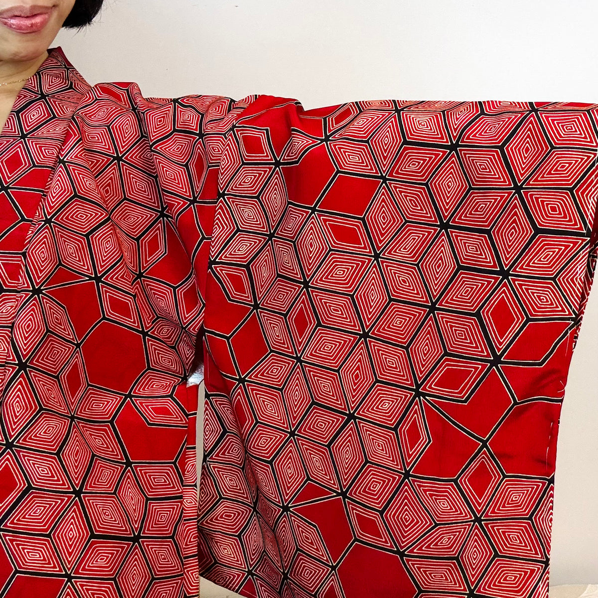 Haori Red Geometric Cubic Shapes