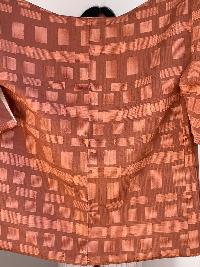Haori Cinamon with Bricks in Silk - Closure attached