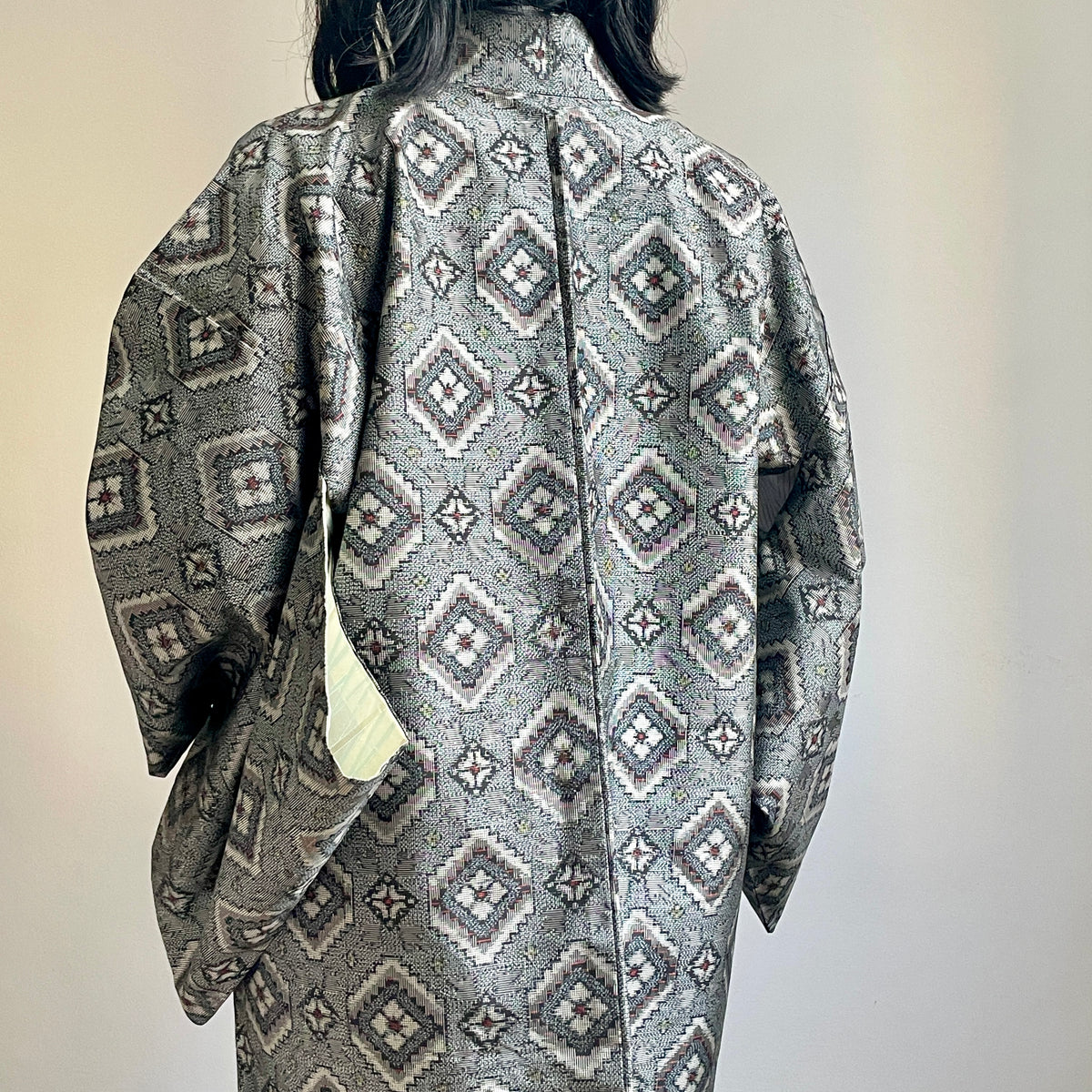 Haori Grey Geometric in Tsumugi Technique in Silk